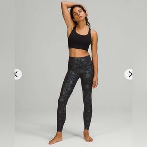 Lululemon Wunder Under HR